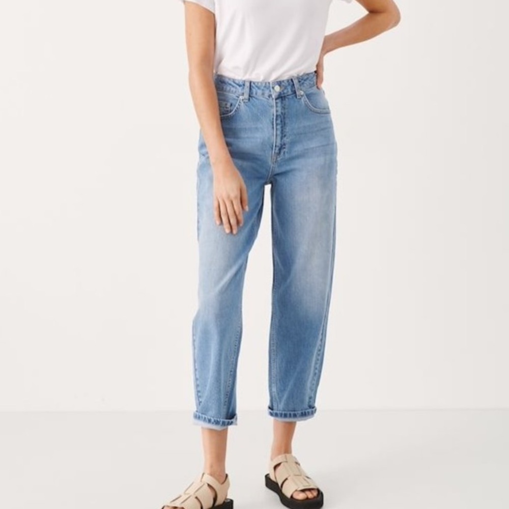 Part Two HELAPW high waist Jeans. Light blue wash. Size 27. New.
